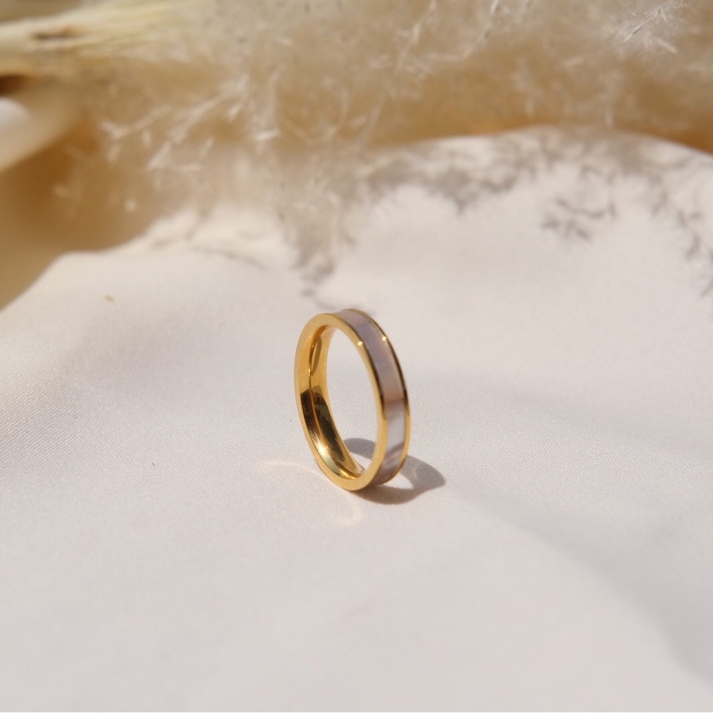 18K Thick Gold Plated Mother of Pearl Band Ring